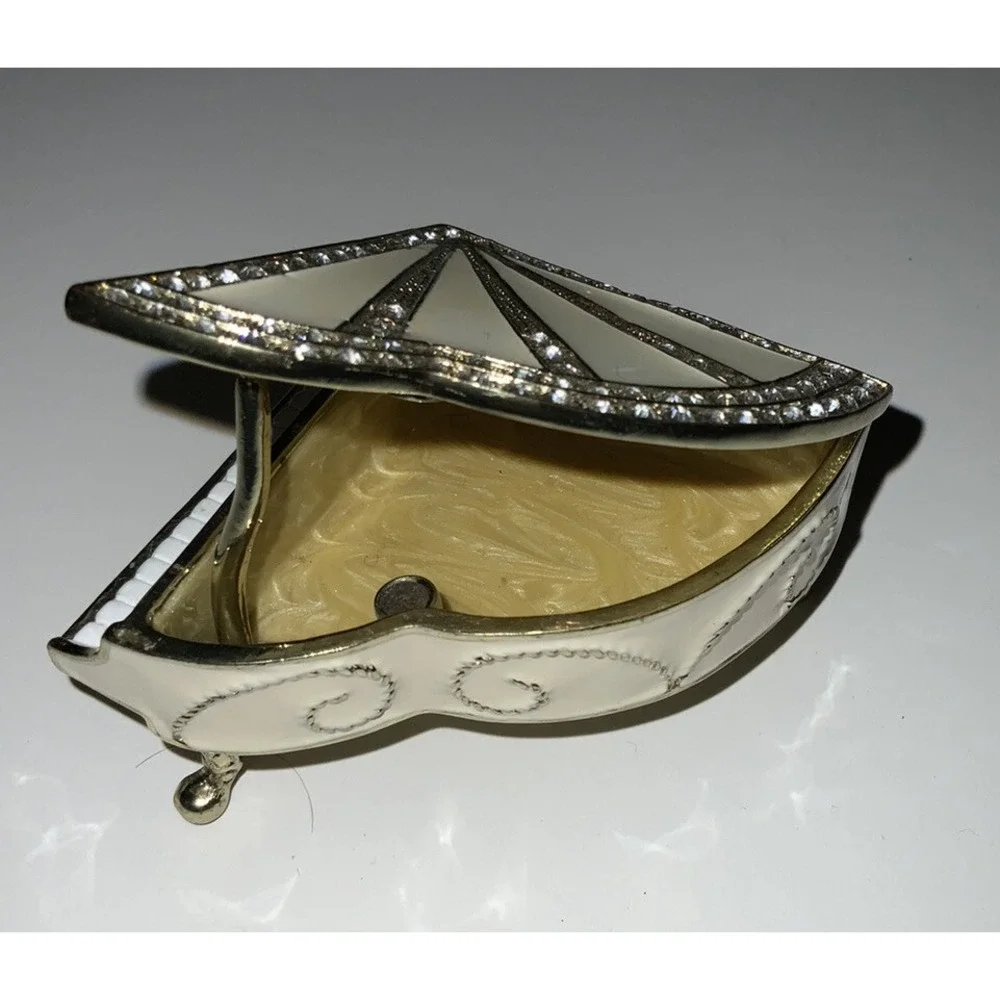 White Piano Jewelry‎ Trinket Box Bejeweled Grand Piano Swarovski Crystals Enamel